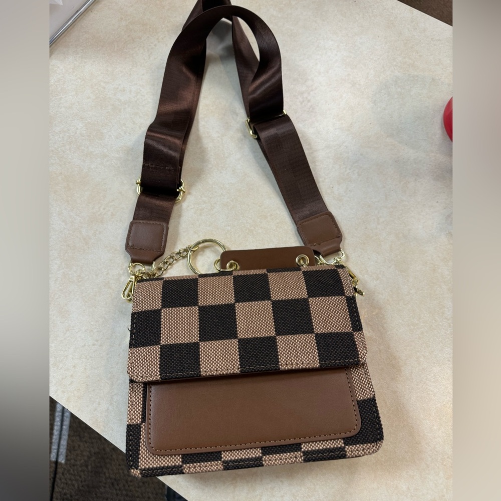 Crossbody purse